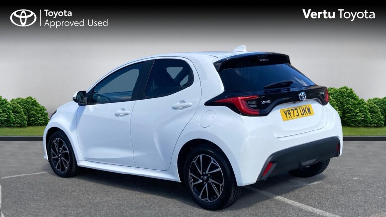 Toyota Yaris 1.5 Hybrid Design 5dr CVT Hybrid Hatchback